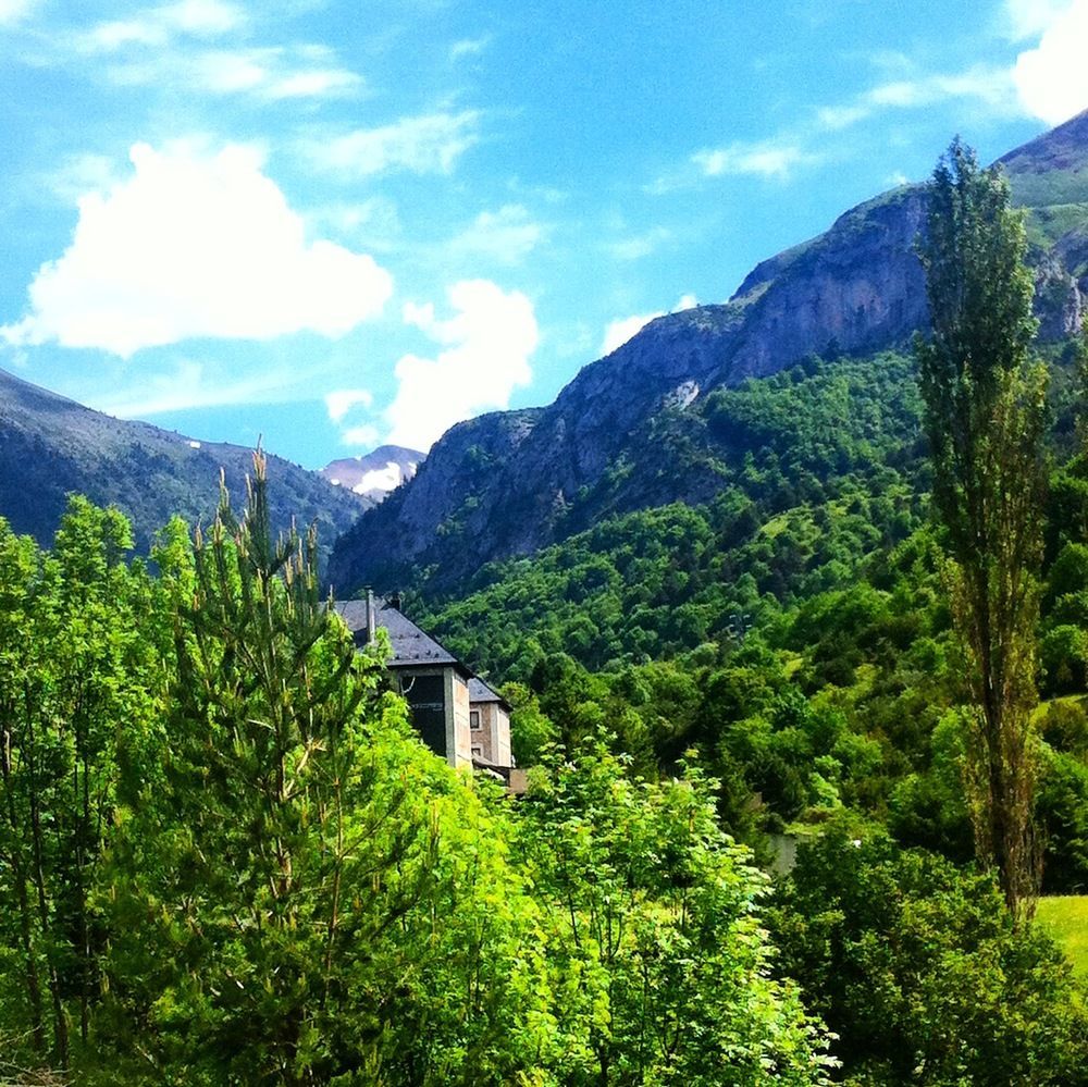 Hotel Santa Cristina Petit Spa Canfranc Exterior photo