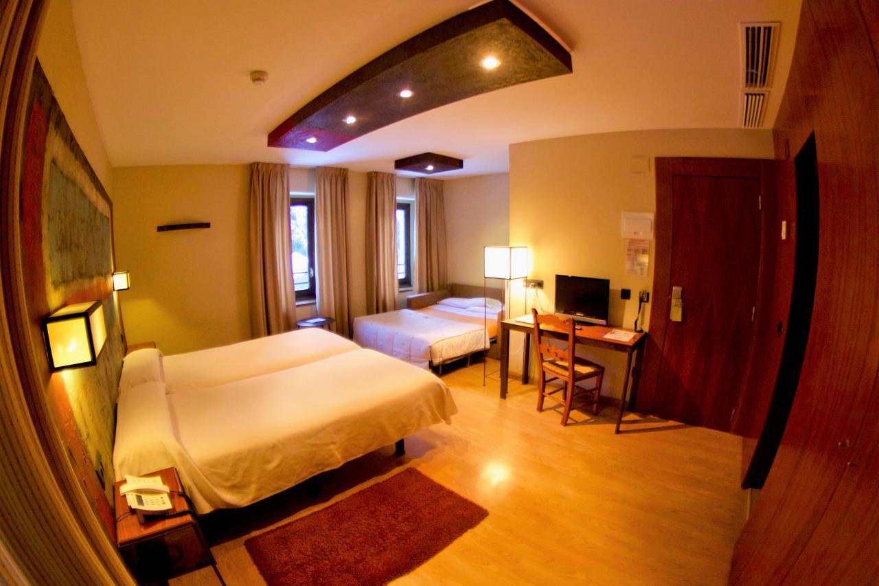 Hotel Santa Cristina Petit Spa Canfranc Exterior photo